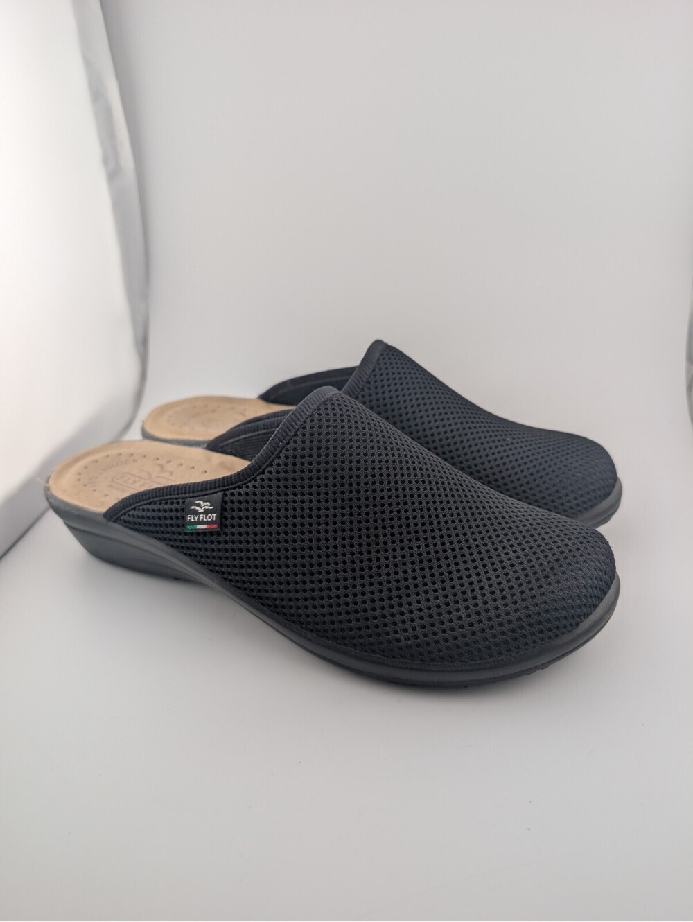Fly Flot Size 9 Black Mesh Clogs Mules 40  9-9.5